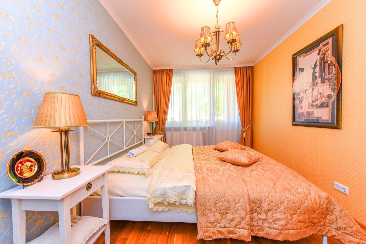 2 Kambariu Apartamentai Su Virtuve, Traku Miesto Centre *